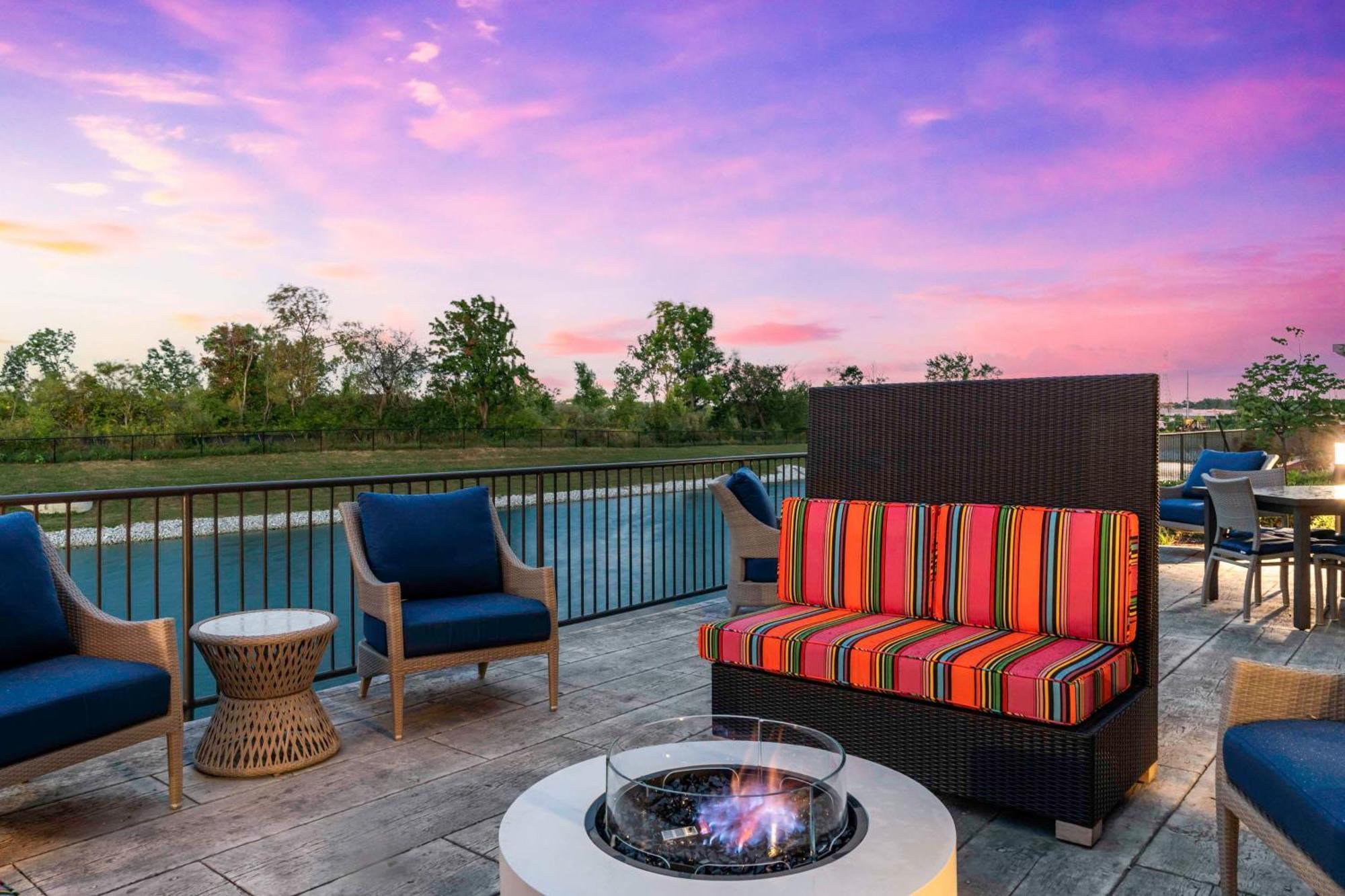 Home2 Suites By Hilton Fort Wayne North Sunnybrook Acres Екстериор снимка